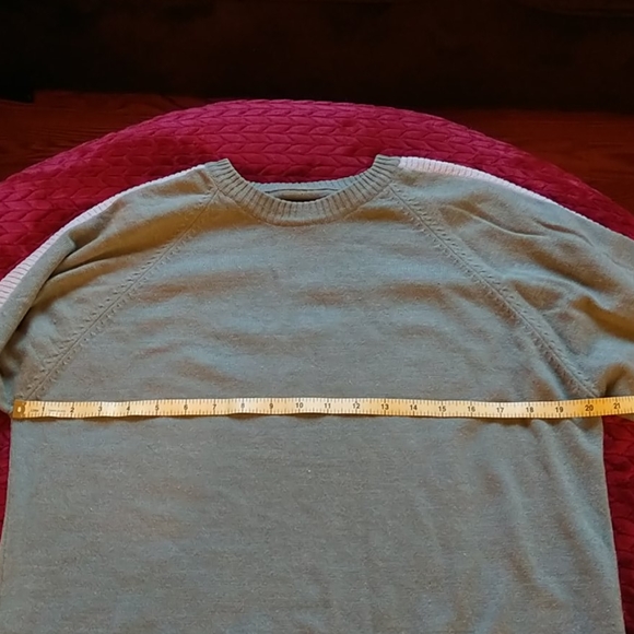 Billabong Men's Sweater - Picture 8 of 8